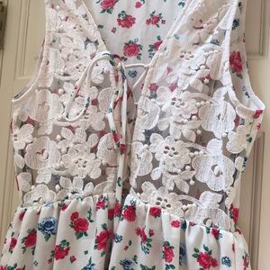 Forever 21 Flower and Lace Dress